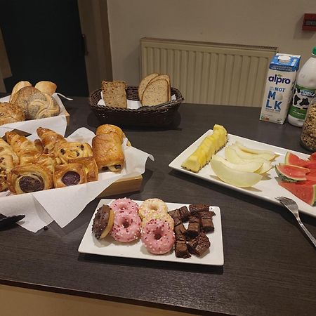 Hobbit Hotel Brussels Airport Zaventem Bagian luar foto