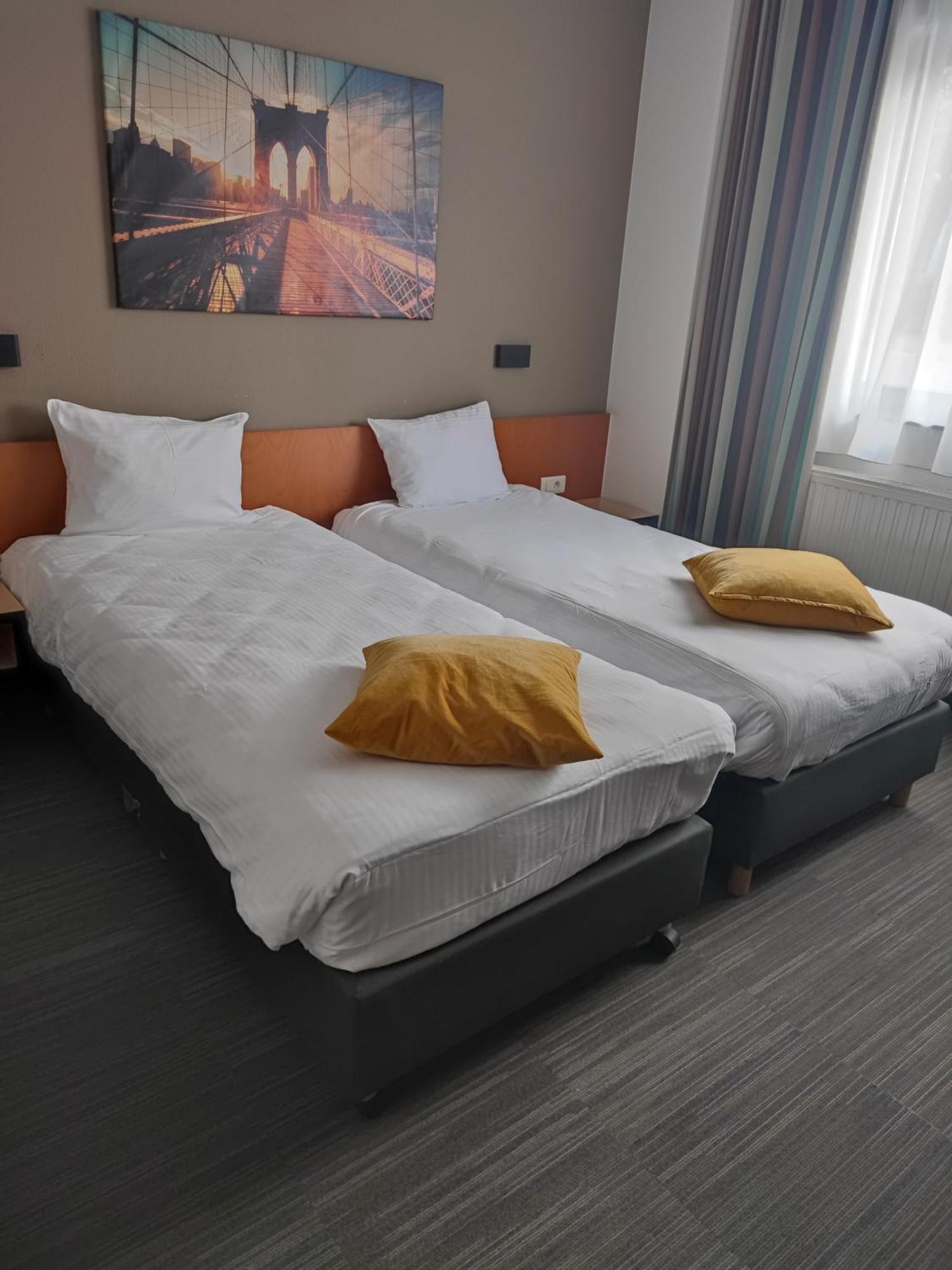 Hobbit Hotel Brussels Airport Zaventem Bagian luar foto