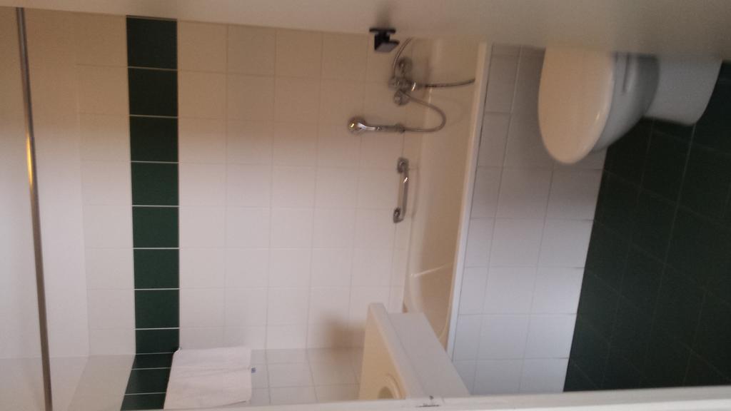 Hobbit Hotel Brussels Airport Zaventem Bagian luar foto